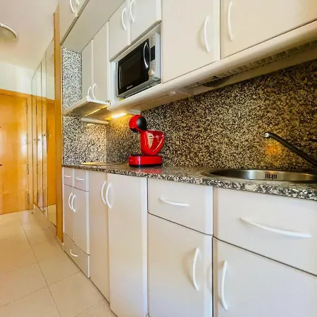 Apartamento Vistas Al Mar, Con Acceso Directo A La Playa, Piscina Y Parking Gratis!!! * Cambrils